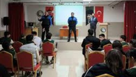 Niğde Emniyeti ‘Bizim Çocuklar Projesi’ Kapsamında Bilgilendirme Çalışması Yaptı