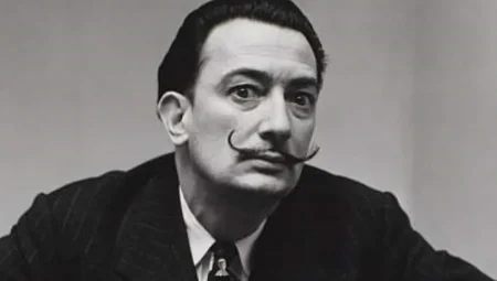 Salvador Dalí’nin Efsanevi Eserleri İlk Kez Hindistan’da Sergilenecek