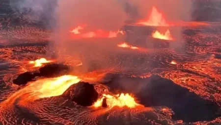 Hawaii’deki Kilauea Yanardağı yeniden lav püskürttü!