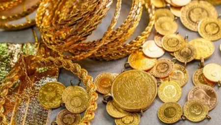 Altın fiyatlarında sert düşüş: Son bir haftanın en düşük seviyesinde