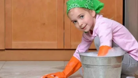 Bilimsel araştırmalar kanıtladı: Ev işi yapan çocuklar daha zeki ve başarılı oluyor!