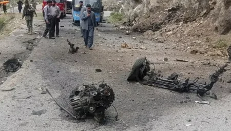 Pakistan’da Askeri Üsse İntihar Saldırısı: En Az 12 Ölü, 30 Yaralı