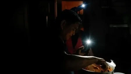 Avrupa’yı karanlığa boğan kesinti sonrası kritik uyarı: ‘Elektrik şebekeleri artık saldırıya açık’