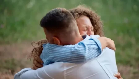 Bilim İnsanları Açıkladı: ‘Mutluluktan Ağlamak Beynin Kafasını Karıştırıyor’